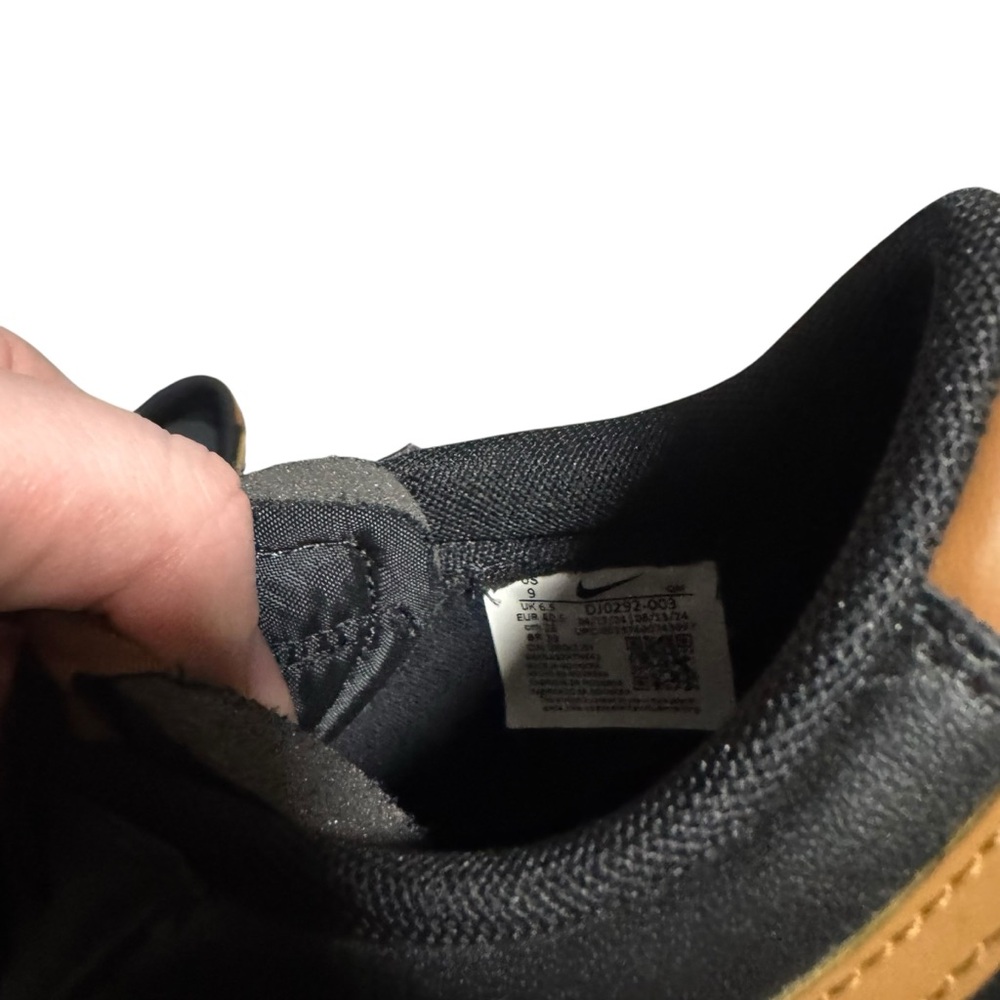 Nike Women's Blazer Low Platform Sneaker Leather Suede Black British Tan Size 9 - Picture 3 of 8
